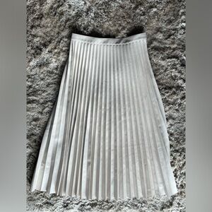 *New without tags* Topshop Pleated Faux Leather Midi Skirt